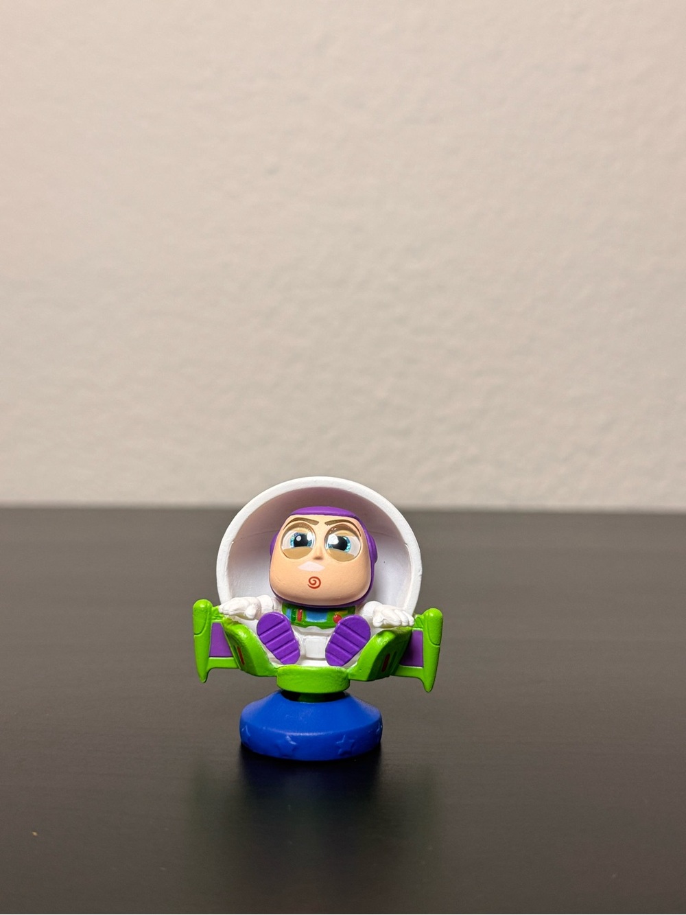 Disney Buzz Lightyear Mini Figure in Purple, Green & White - Doorables